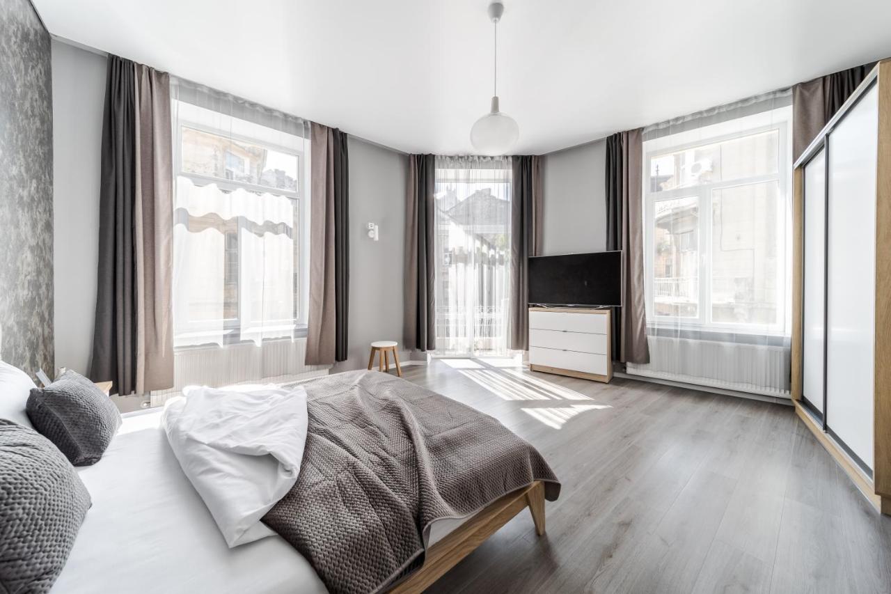 Inshiapartments On Popovycha Str Lviv Eksteriør billede